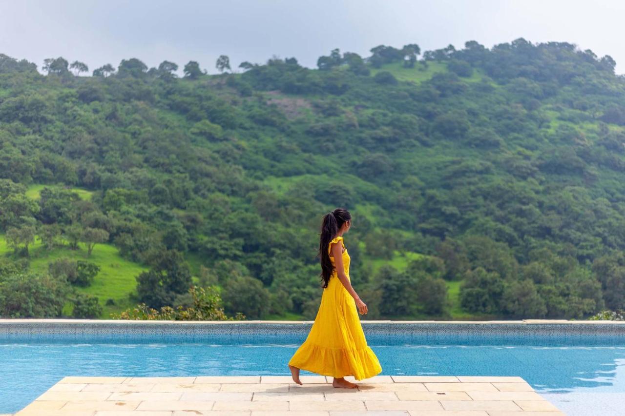 Stayvista'S Shivom Villa 12 - A Serene Escape With Views Of The Valley And Lake Lonavala Exterior foto