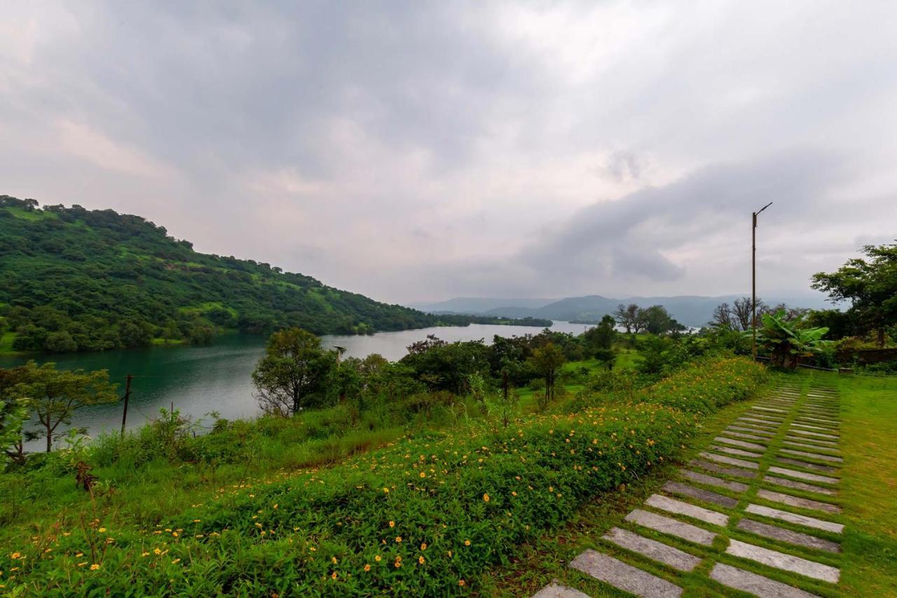 Stayvista'S Shivom Villa 12 - A Serene Escape With Views Of The Valley And Lake Lonavala Exterior foto