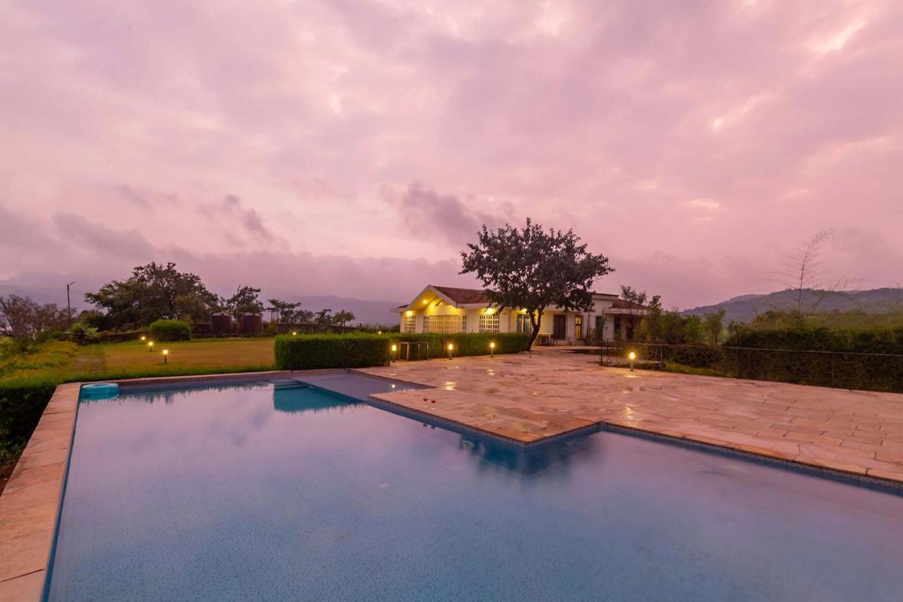Stayvista'S Shivom Villa 12 - A Serene Escape With Views Of The Valley And Lake Lonavala Exterior foto