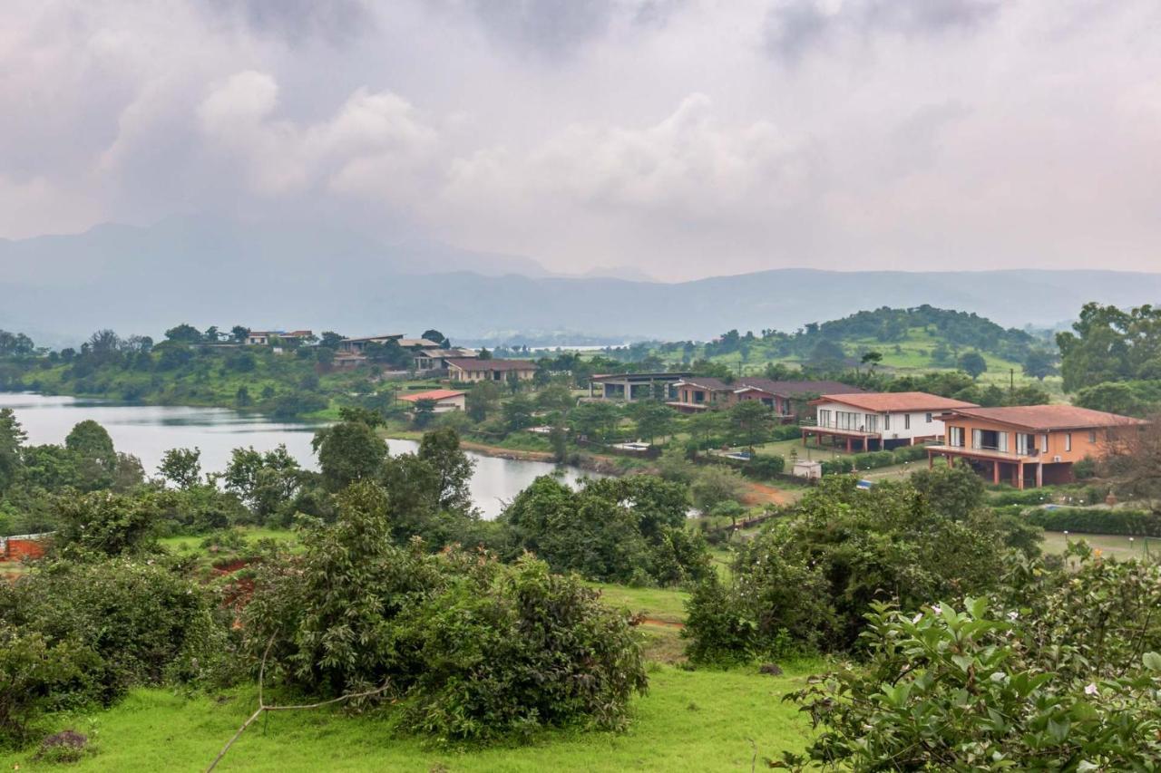 Stayvista'S Shivom Villa 12 - A Serene Escape With Views Of The Valley And Lake Lonavala Exterior foto